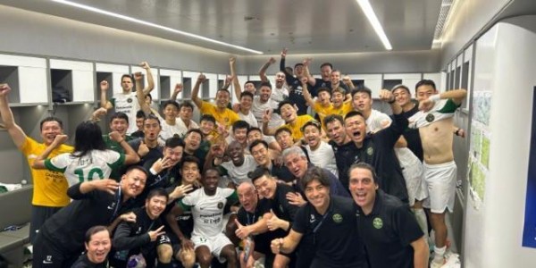 浙江强势逆转申花再捧季军  年初曾是降级大热